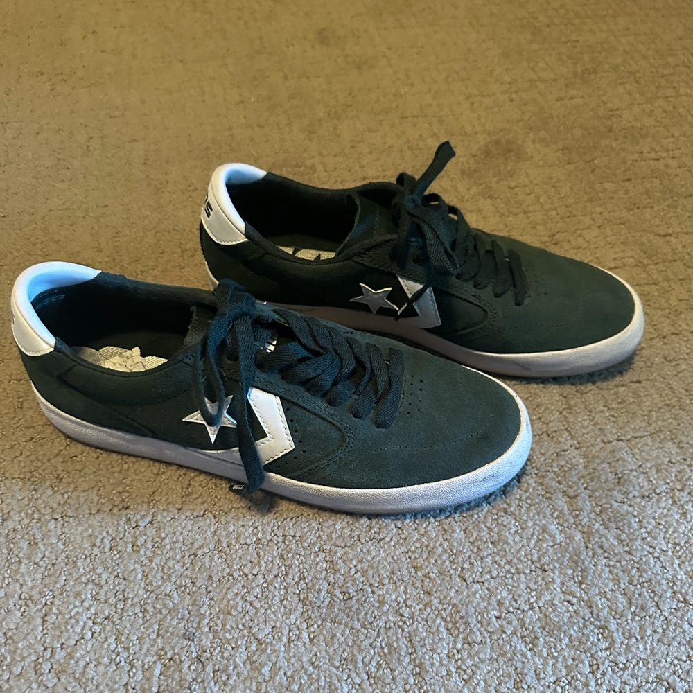 Converse Checkpoint Green suede shoes size 8.5 women’s / 7 men’s